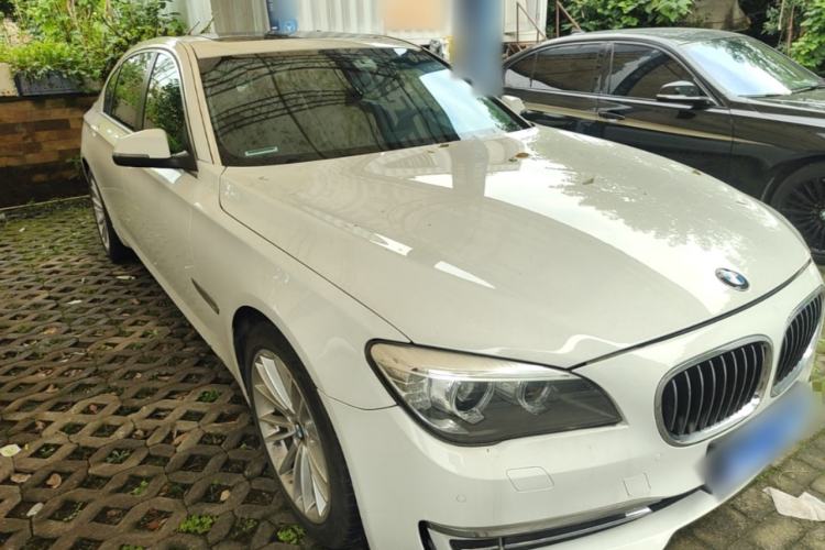 Used BMW 7 Series 2014 730Li Premium Edition Front Right 45 Deg