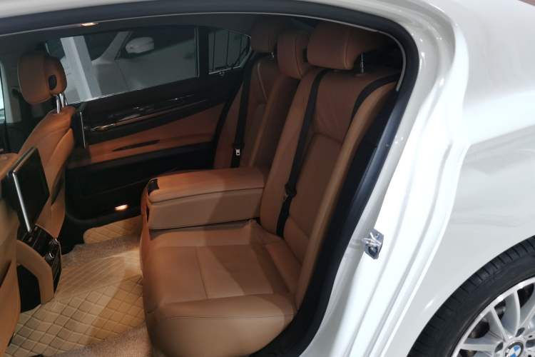 Used BMW 7 Series 2014 730Li Premium Edition Interior 1