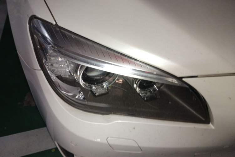 Used BMW 7 Series 2014 730Li Premium Edition Right Front Headlight