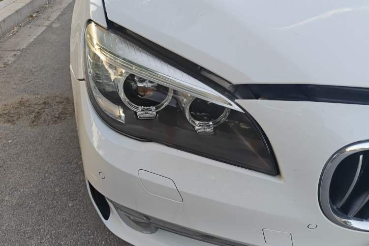 Used BMW 7 Series 2014 730Li Premium Edition Right Front Headlight