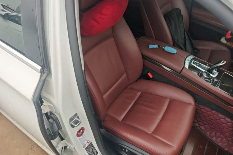 Used BMW 7 Series 2014 730Li Premium Edition Right Front Seat