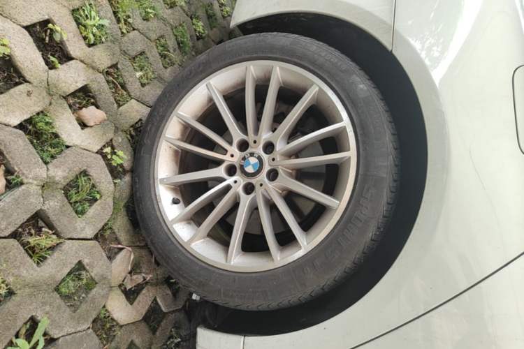 Used BMW 7 Series 2014 730Li Premium Edition Right Rear Wheel Hub
