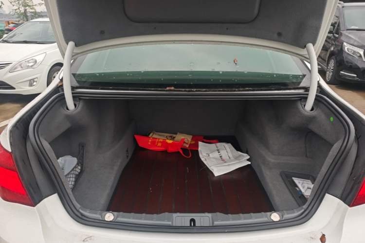 Used BMW 7 Series 2014 730Li Premium Edition Trunk