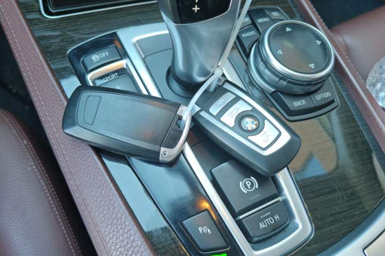 Used BMW 7 Series 2014 730Li Premium Edition Vehicle Key