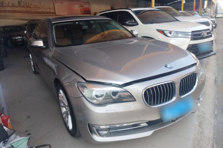 Used BMW 7 Series 2014 730Li Premium Edition Exterior 2