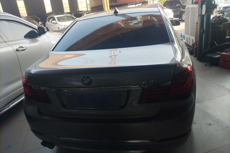 Used BMW 7 Series 2014 730Li Premium Edition Exterior 4