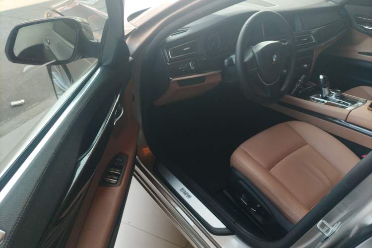Used BMW 7 Series 2014 730Li Premium Edition Interior 3