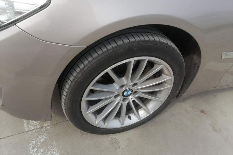Used BMW 7 Series 2014 730Li Premium Edition Left Front Wheel Hub