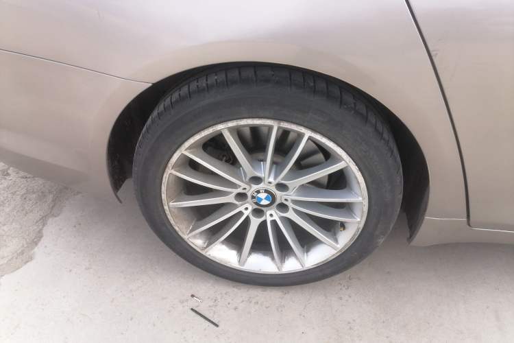 Used BMW 7 Series 2014 730Li Premium Edition Right Rear Wheel Hub