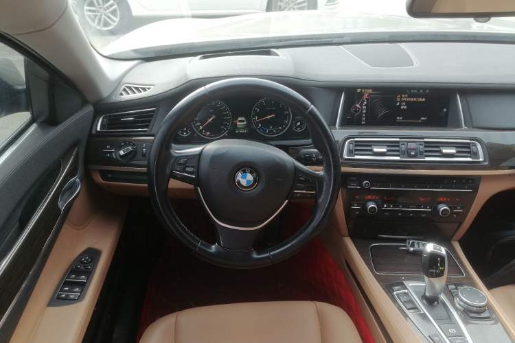 Used BMW 7 Series 2014 730Li Premium Edition Steering Wheel