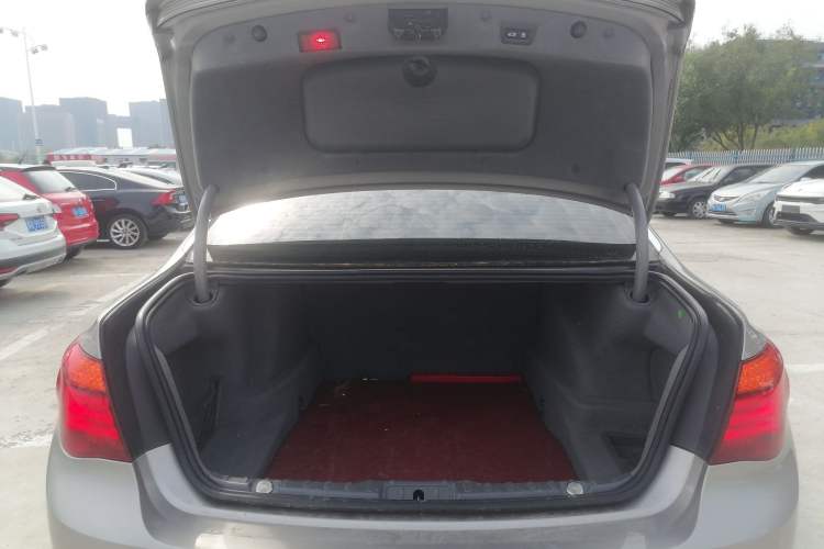 Used BMW 7 Series 2014 730Li Premium Edition Trunk