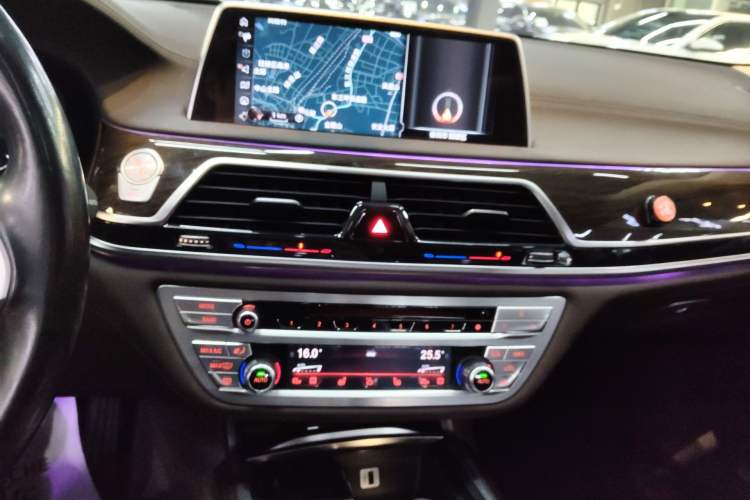 Used BMW 7 Series 2016 730Li Leading Model Audio And AC Panel