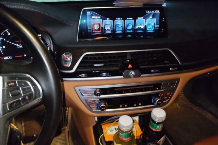 Used BMW 7 Series  Audio And AC Panel
