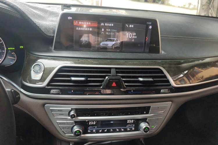 Used BMW 7 Series 2016 730Li Luxury Model Audio And AC Panel