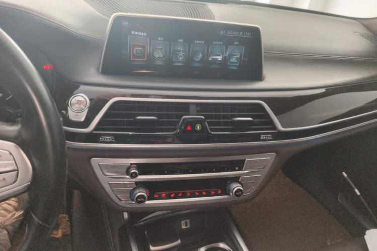 Used BMW 7 Series 2016 740Li Luxury Edition Audio And AC Panel