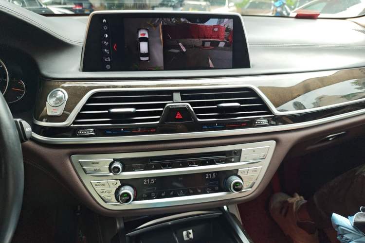 Used BMW 7 Series 2016 730Li Luxury Model Audio And AC Panel