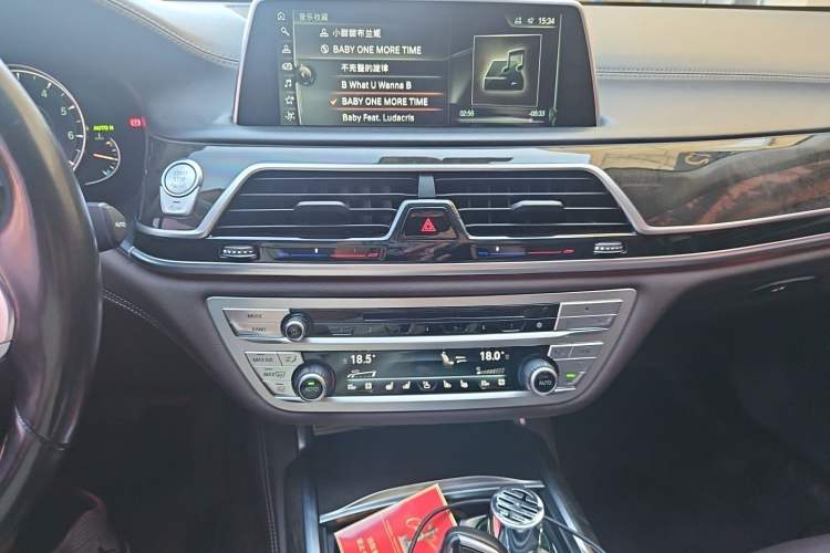 Used BMW 7 Series 2016 730Li Luxury Model Audio And AC Panel