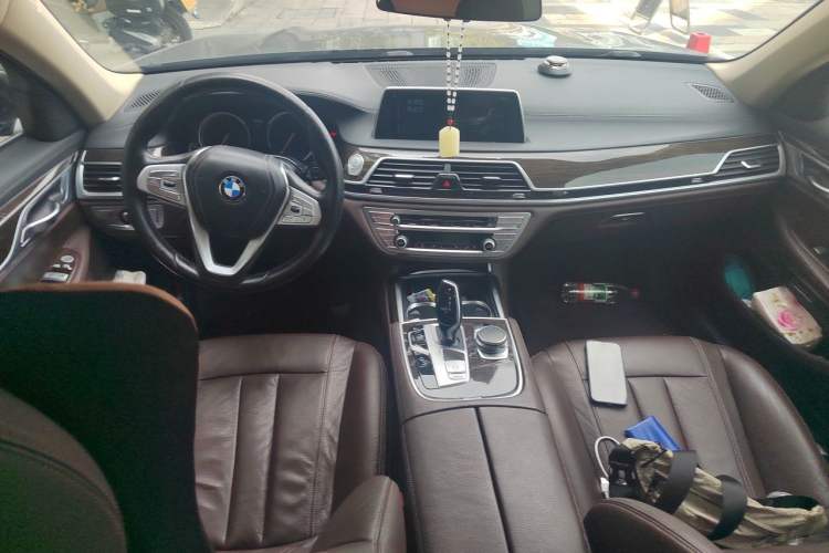 Used BMW 7 Series 2016 730Li Leading Model Center Console