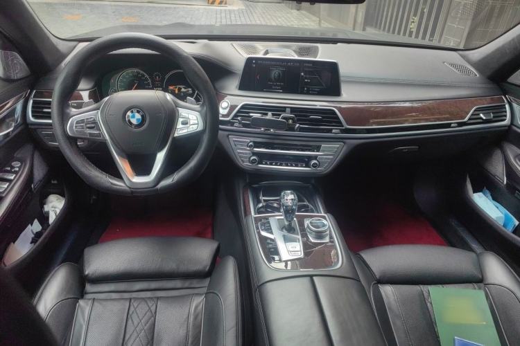 Used BMW 7 Series 2016 750Li xDrive Four-Seat Version Center Console