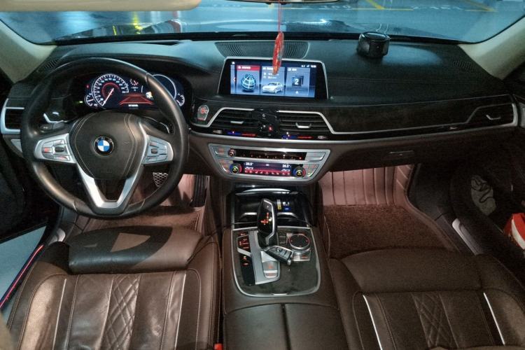 Used BMW 7 Series 2016 740Li Luxury Edition Center Console