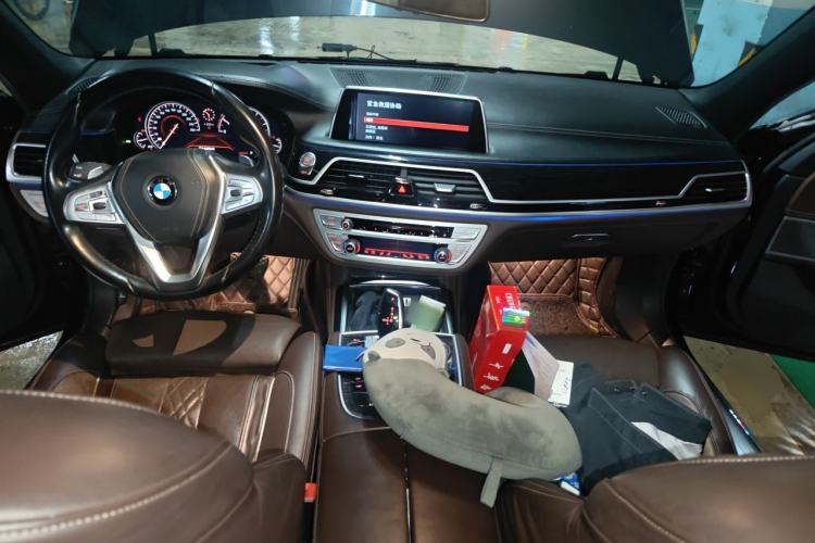 Used BMW 7 Series 2016 730Li Leading Model Center Console