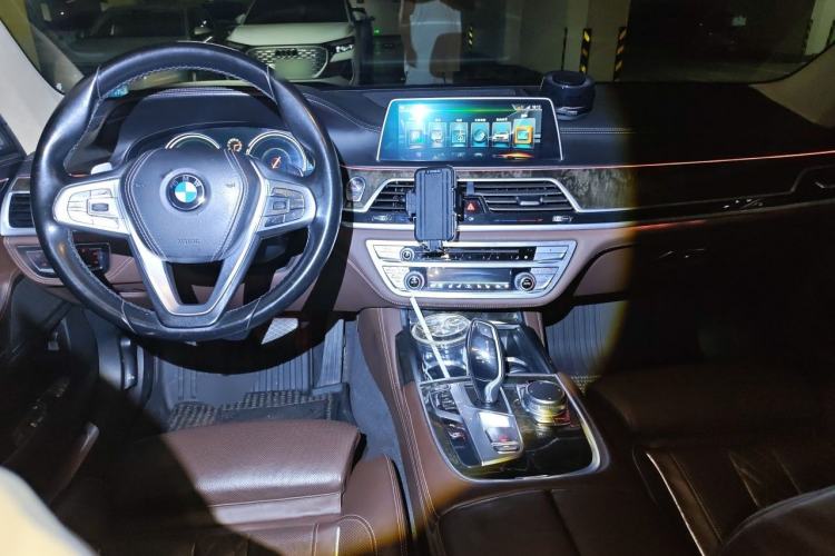 Used BMW 7 Series 2016 740Li Luxury Edition Center Console
