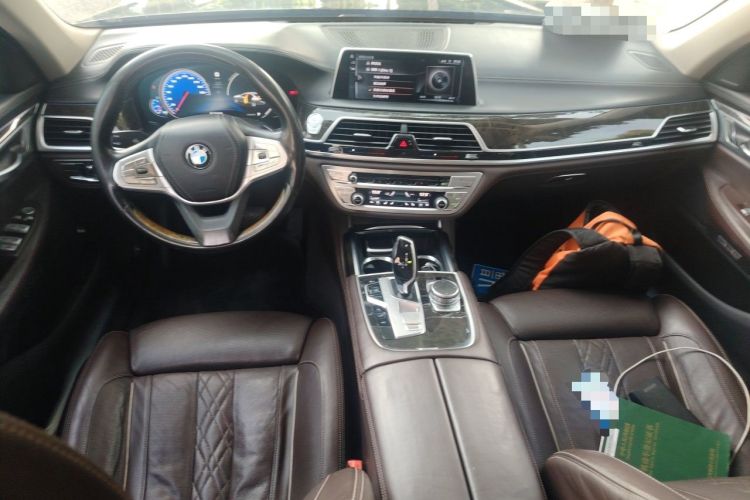 Used BMW 7 Series 2016 730Li Luxury Model Center Console