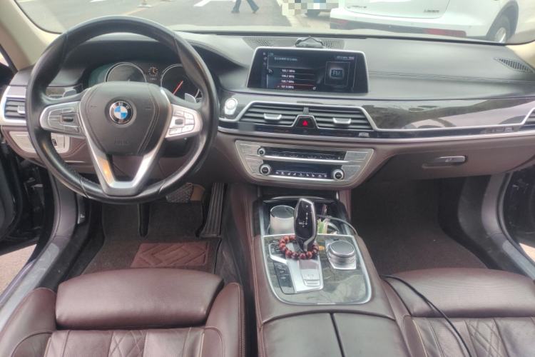 Used BMW 7 Series 2016 740Li Luxury Edition Center Console