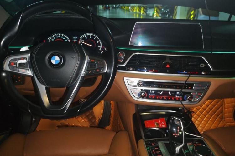 Used BMW 7 Series 2016 740Li Luxury Edition Center Console