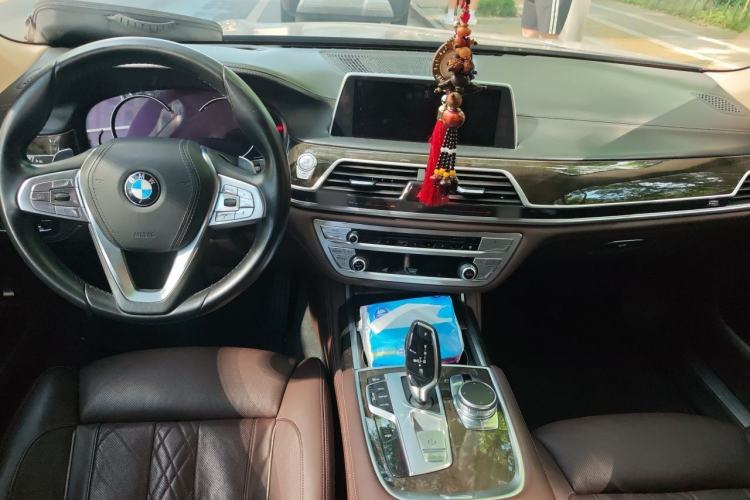 Used BMW 7 Series 2016 740Li Luxury Edition Center Console