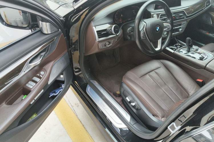 Used BMW 7 Series  Driver Seat