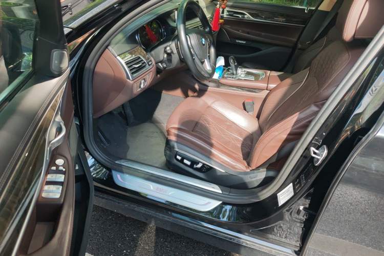 Used BMW 7 Series 2016 740Li Luxury Edition Driver Seat