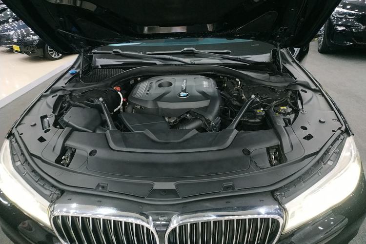 Used BMW 7 Series 2016 730Li Leading Model Engine Bay