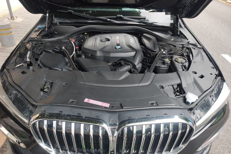 Used BMW 7 Series 2016 730Li Luxury Model Engine Bay
