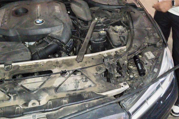 Used BMW 7 Series 2016 730Li Leading Model Engine Bay Left