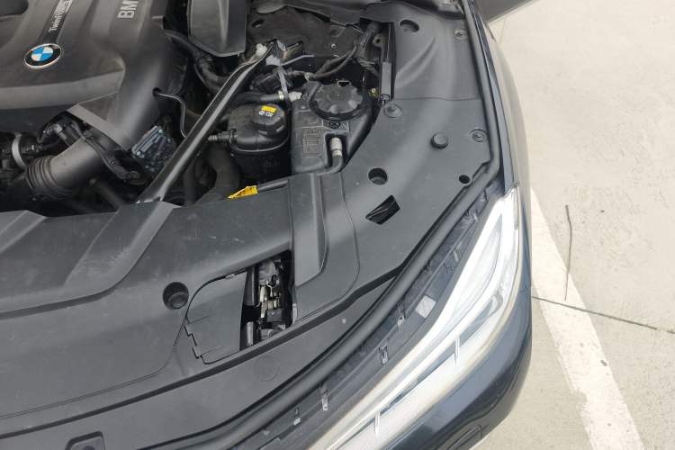 Used BMW 7 Series 2016 730Li Luxury Model Engine Bay Left
