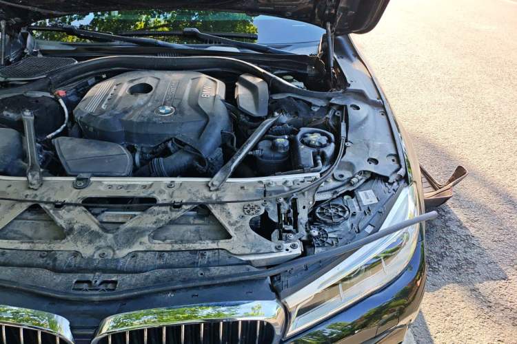 Used BMW 7 Series 2016 730Li Luxury Model Engine Bay Left