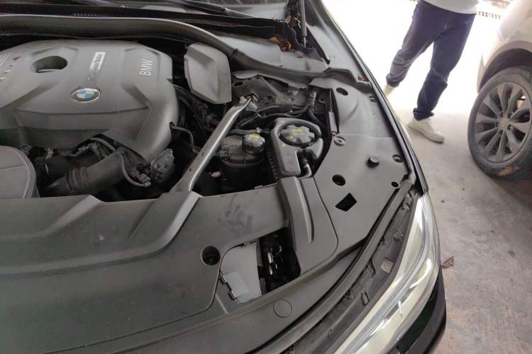 Used BMW 7 Series 2016 730Li Luxury Model Engine Bay Left