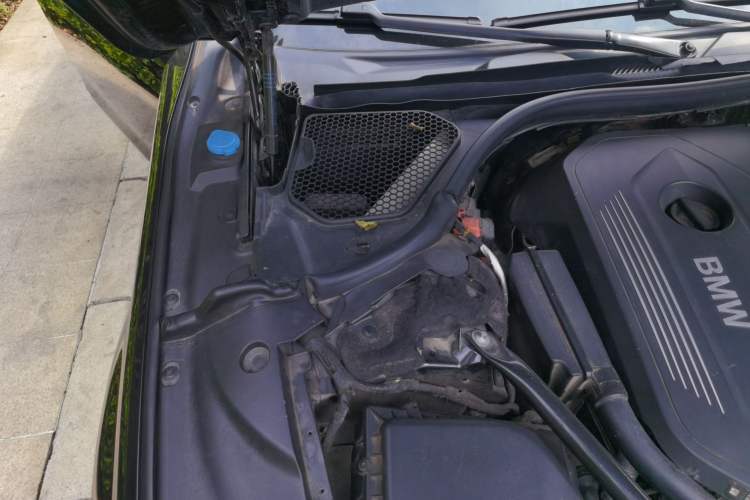 Used BMW 7 Series 2016 740Li Luxury Edition Engine Bay Right