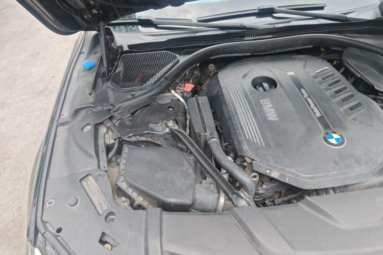 Used BMW 7 Series 2016 740Li Luxury Edition Engine Bay Right