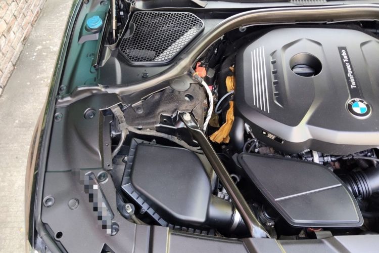 Used BMW 7 Series 2016 730Li Luxury Model Engine Bay Right