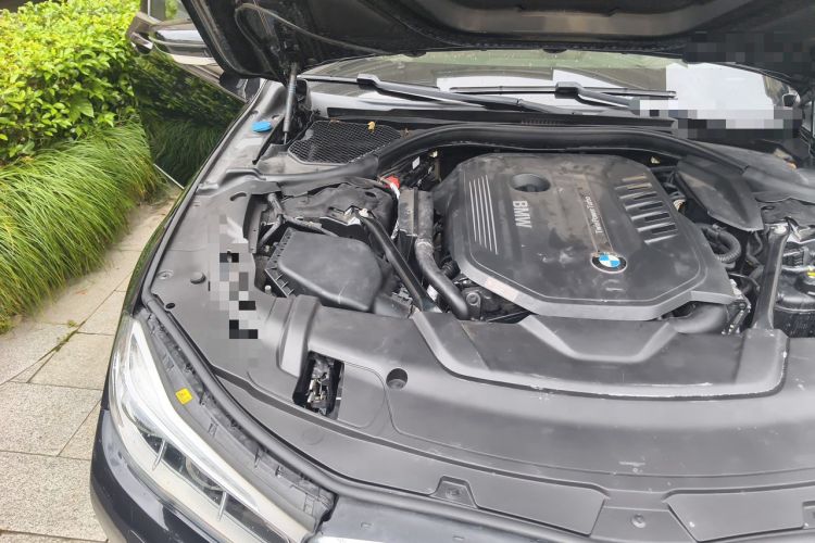 Used BMW 7 Series 2016 740Li Luxury Edition Engine Bay Right