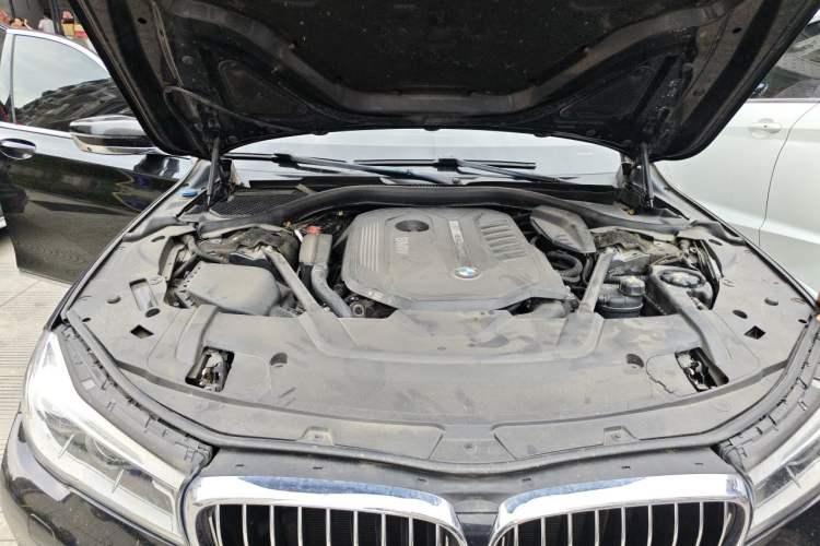 Used BMW 7 Series 2016 740Li Luxury Edition Engine Bay Right