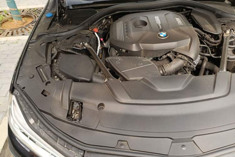 Used BMW 7 Series 2016 730Li Leading Model Engine Bay Right