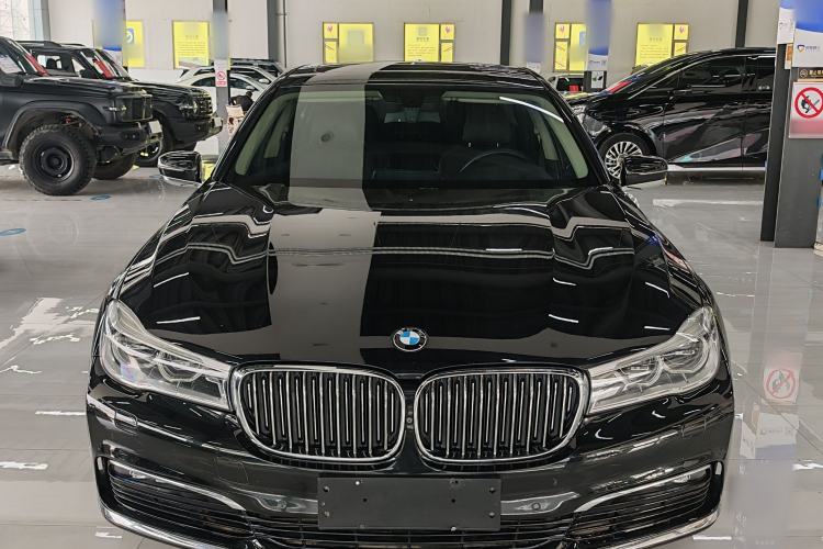 Used BMW 7 Series 2016 730Li Luxury Model Exterior 1