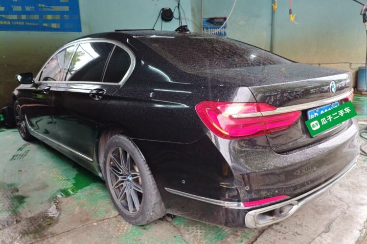 Used BMW 7 Series 2016 730Li Luxury Model Exterior 2