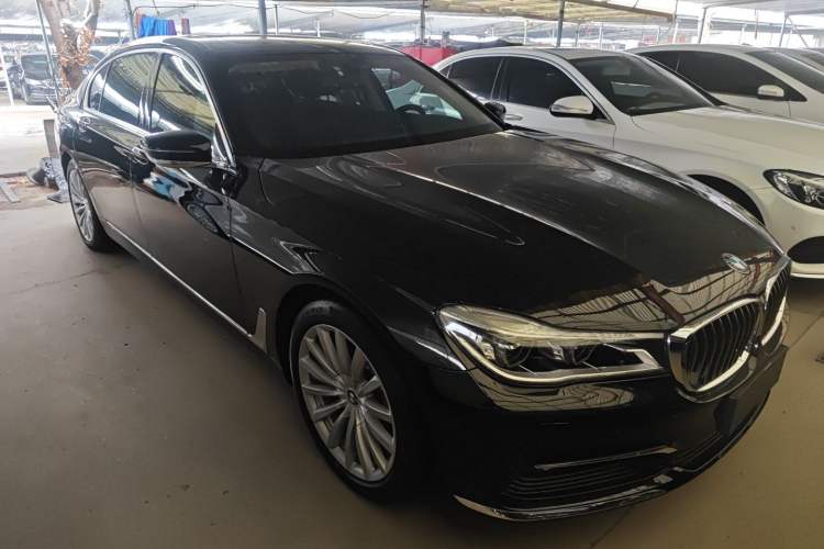 Used BMW 7 Series 2016 730Li Leading Model Exterior 2