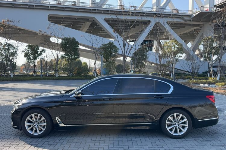 Used BMW 7 Series 2016 730Li Leading Model Exterior 3