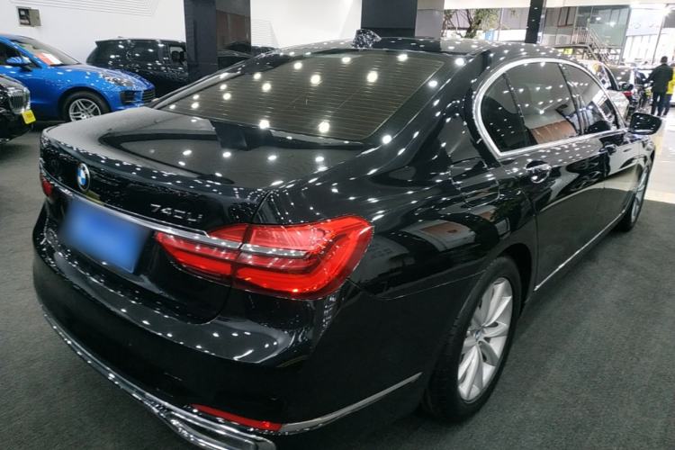 Used BMW 7 Series 2016 730Li Leading Model Exterior 5