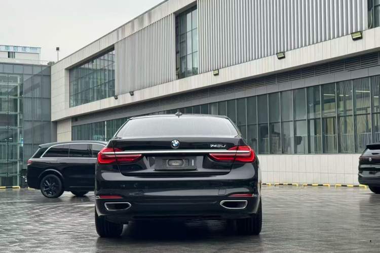 Used BMW 7 Series 2016 740Li Luxury Edition Exterior 5